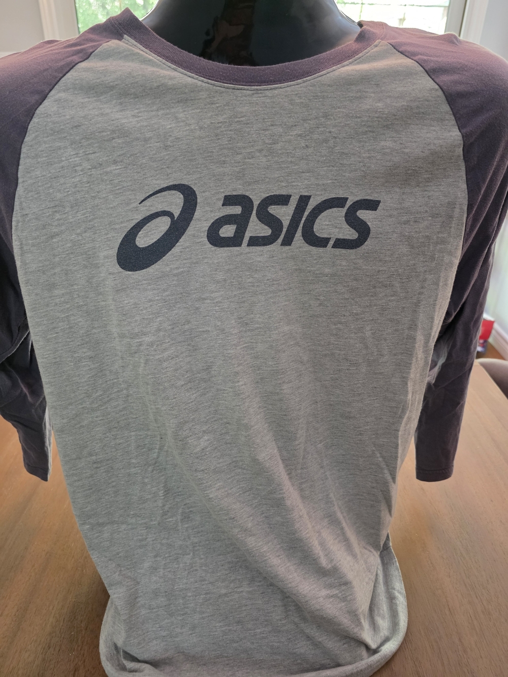 ASICS Men's Two-Tone Grey Raglan Logo Shirt - Men's XL